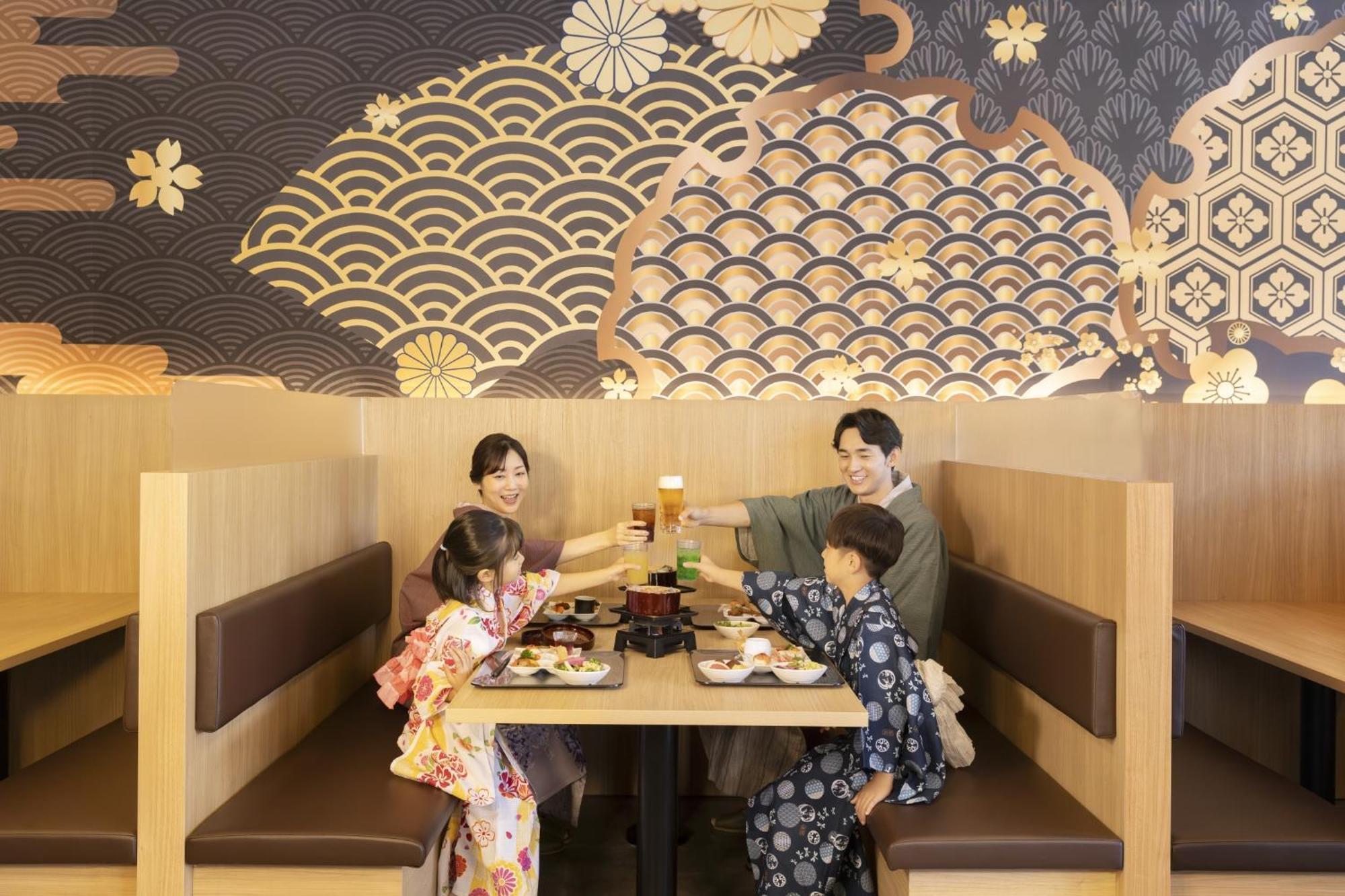 Ooedo Onsen Monogatari Premium Gero Honkan Exterior foto